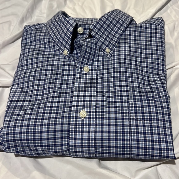 In like new condition, Mens Lauren by Ralph Lauren button down long sleeve shirt - Picture 5 of 5